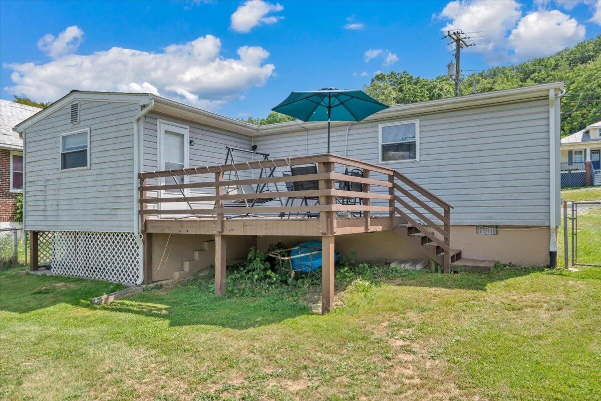 3648 Yellow Mountain RD SE - Photo 24