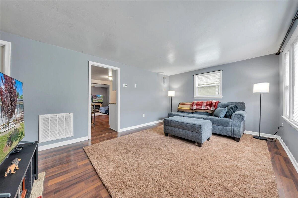 3648 Yellow Mountain RD SE - Photo 2