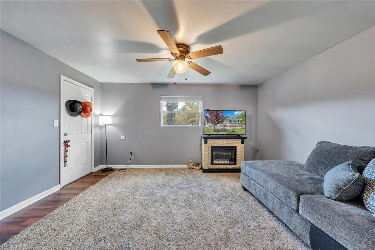 3648 Yellow Mountain RD SE - Photo 9