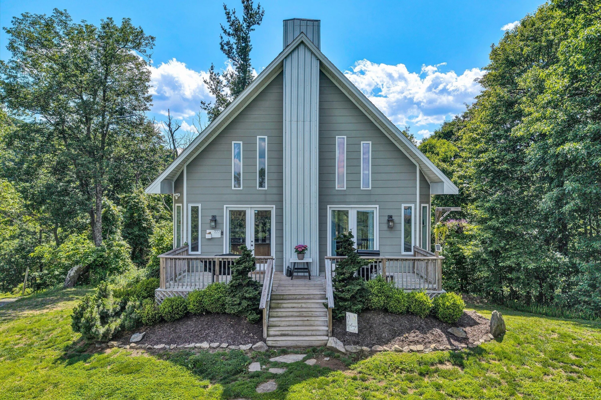 777 Hicks Hollow RD
