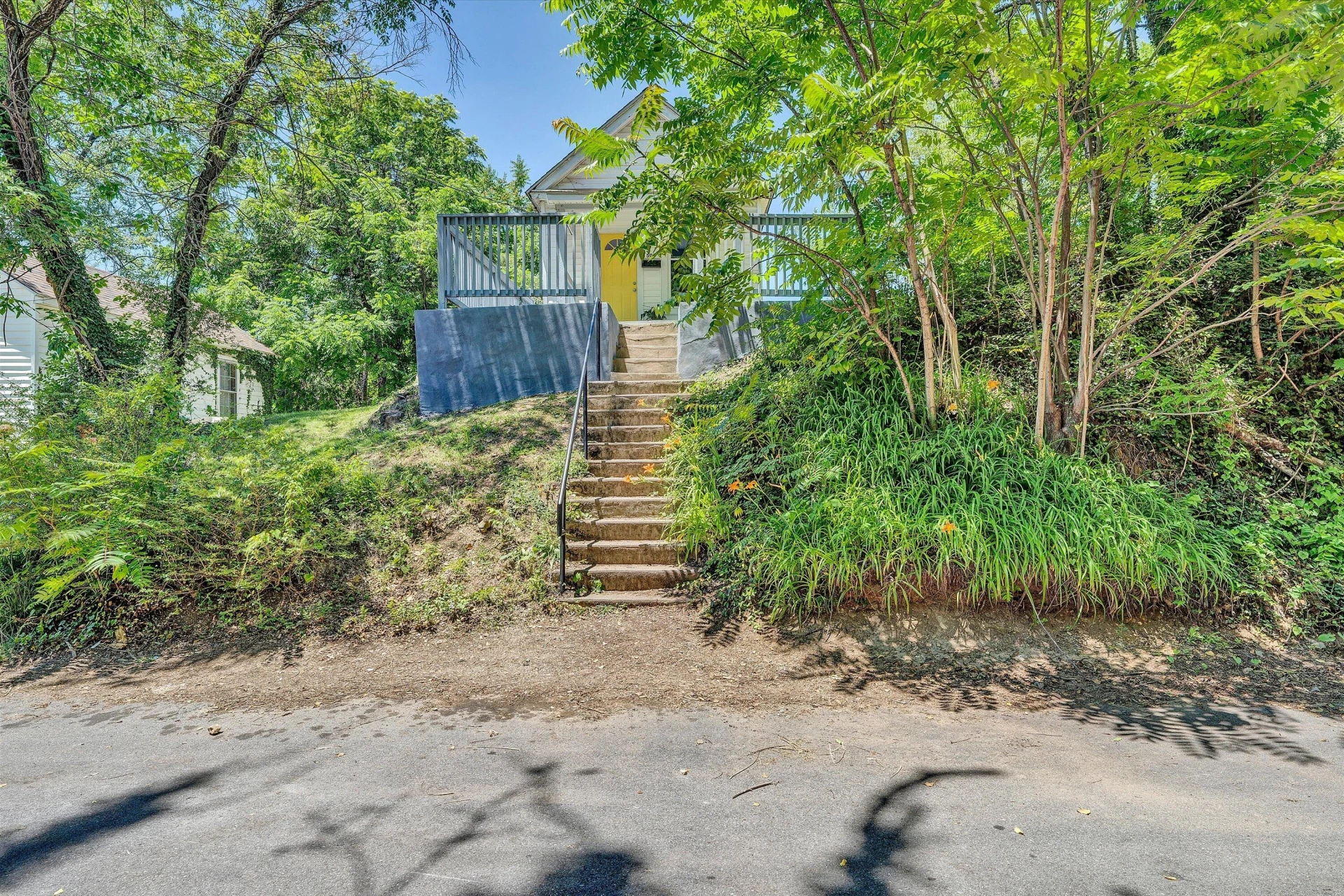 506 6Th ST NW - Photo 16