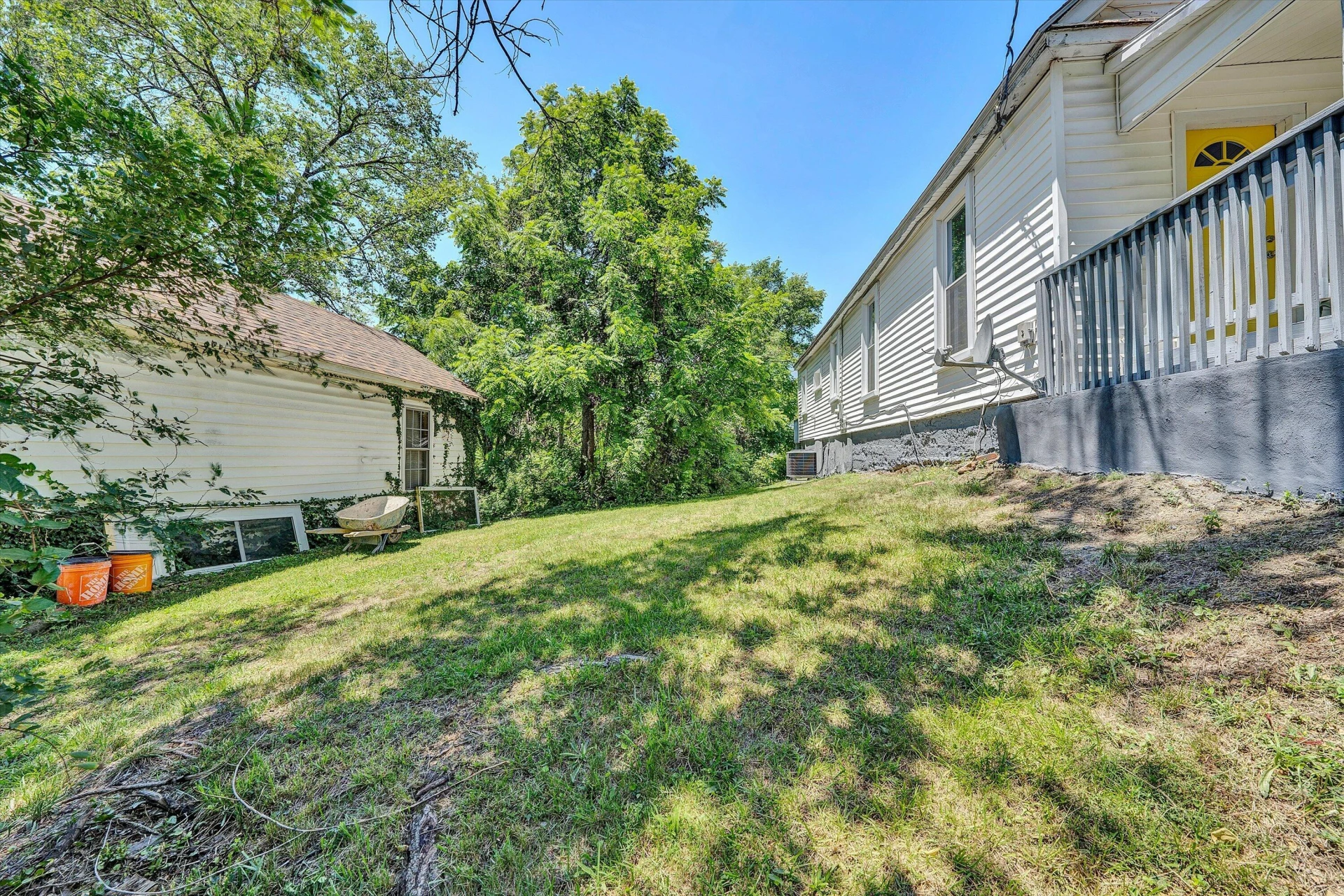 506 6Th ST NW - Photo 17