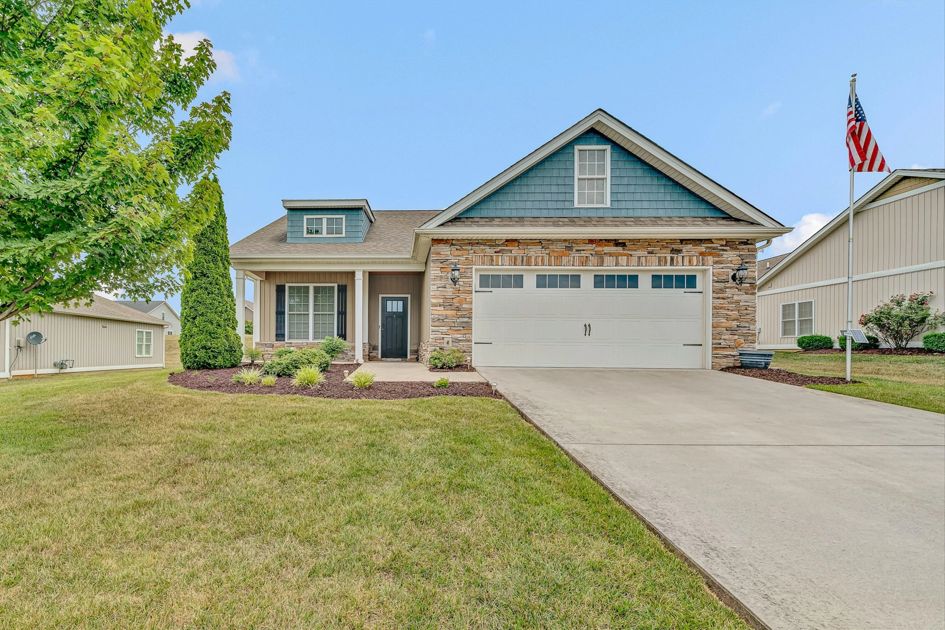 254 Altamira DR