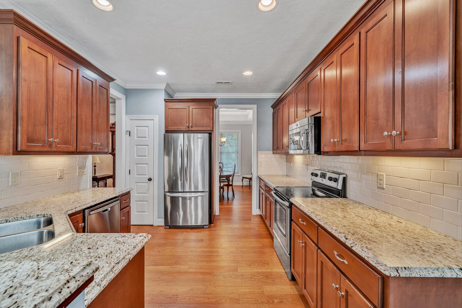 254 Altamira DR - Photo 12