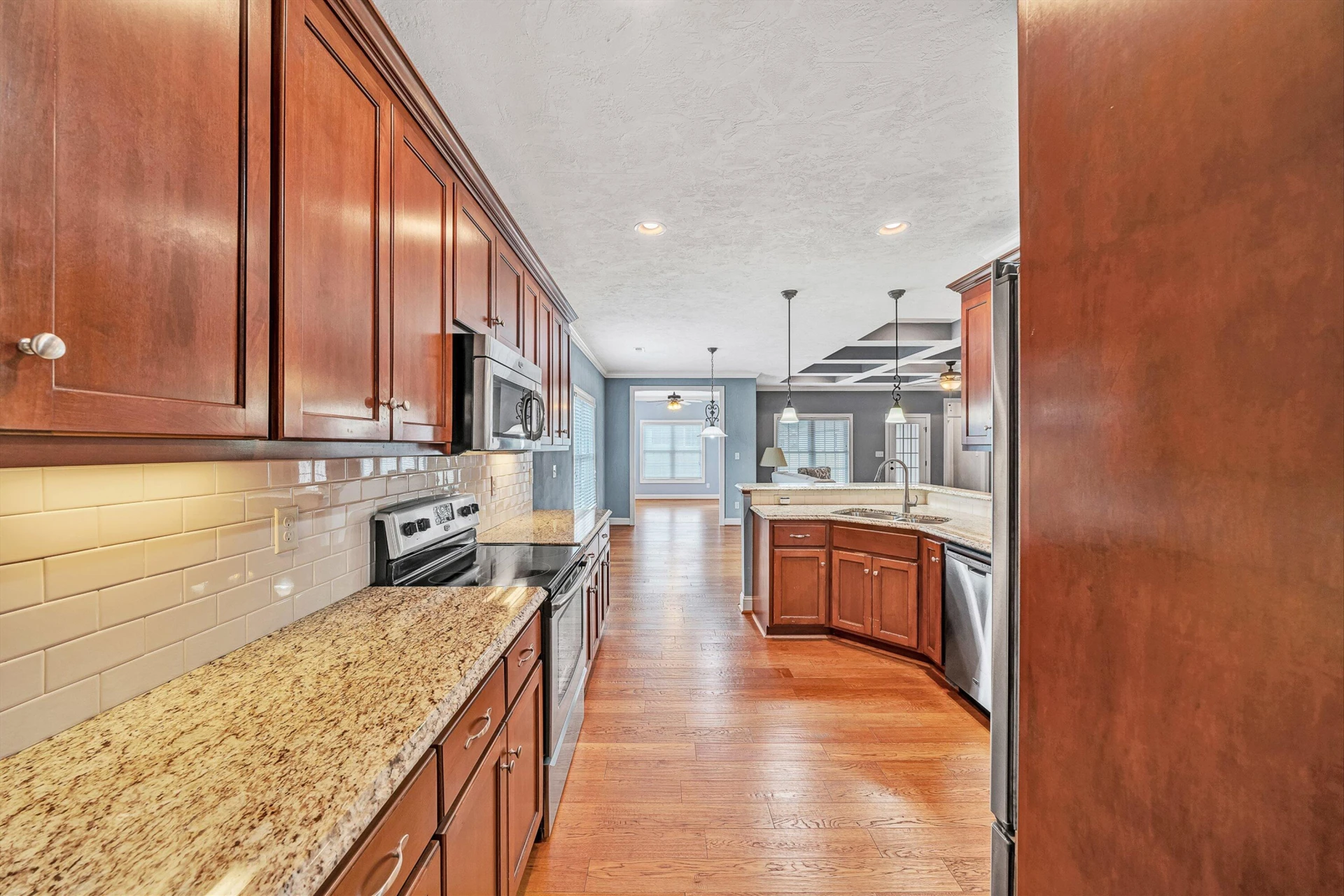 254 Altamira DR - Photo 8