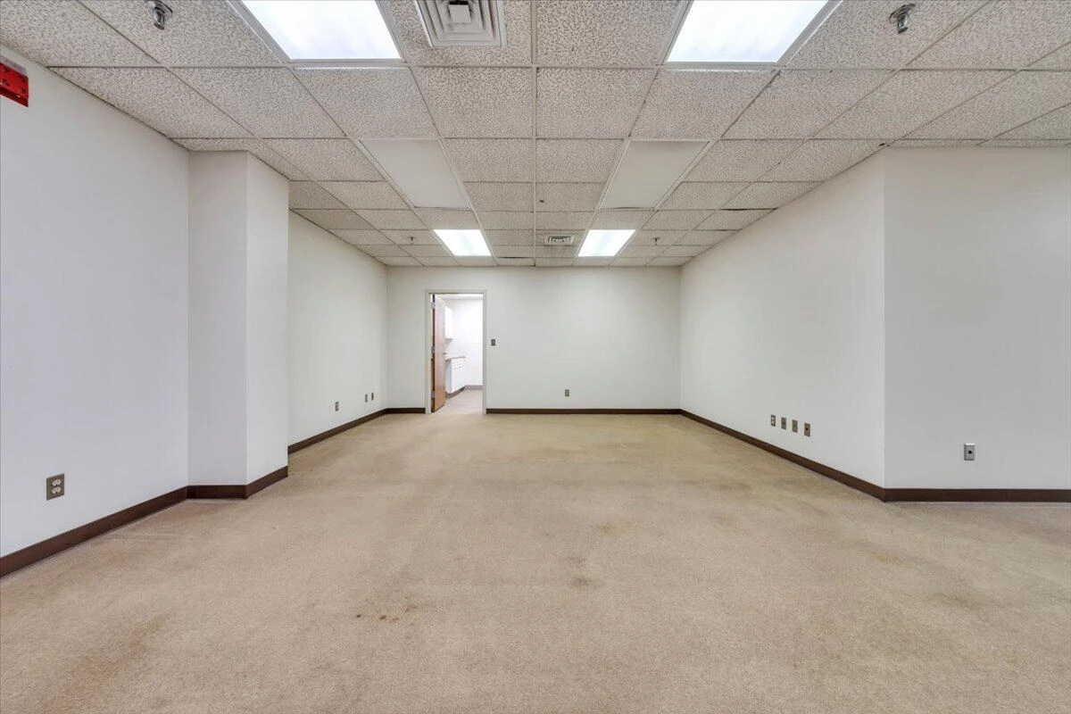 204 S Jefferson ST ## 2 - Photo 34