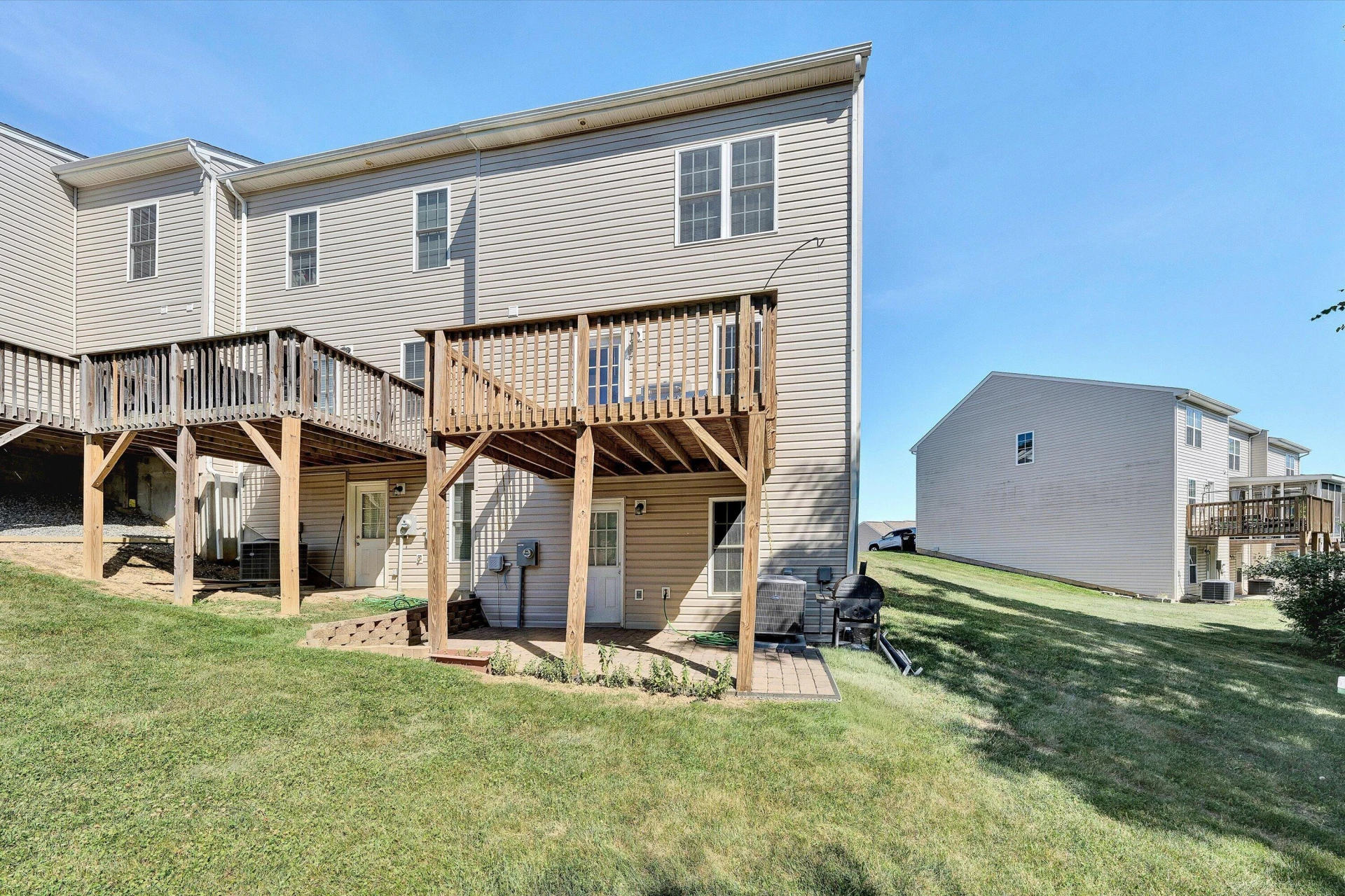 6802 Village Green DR - Photo 22