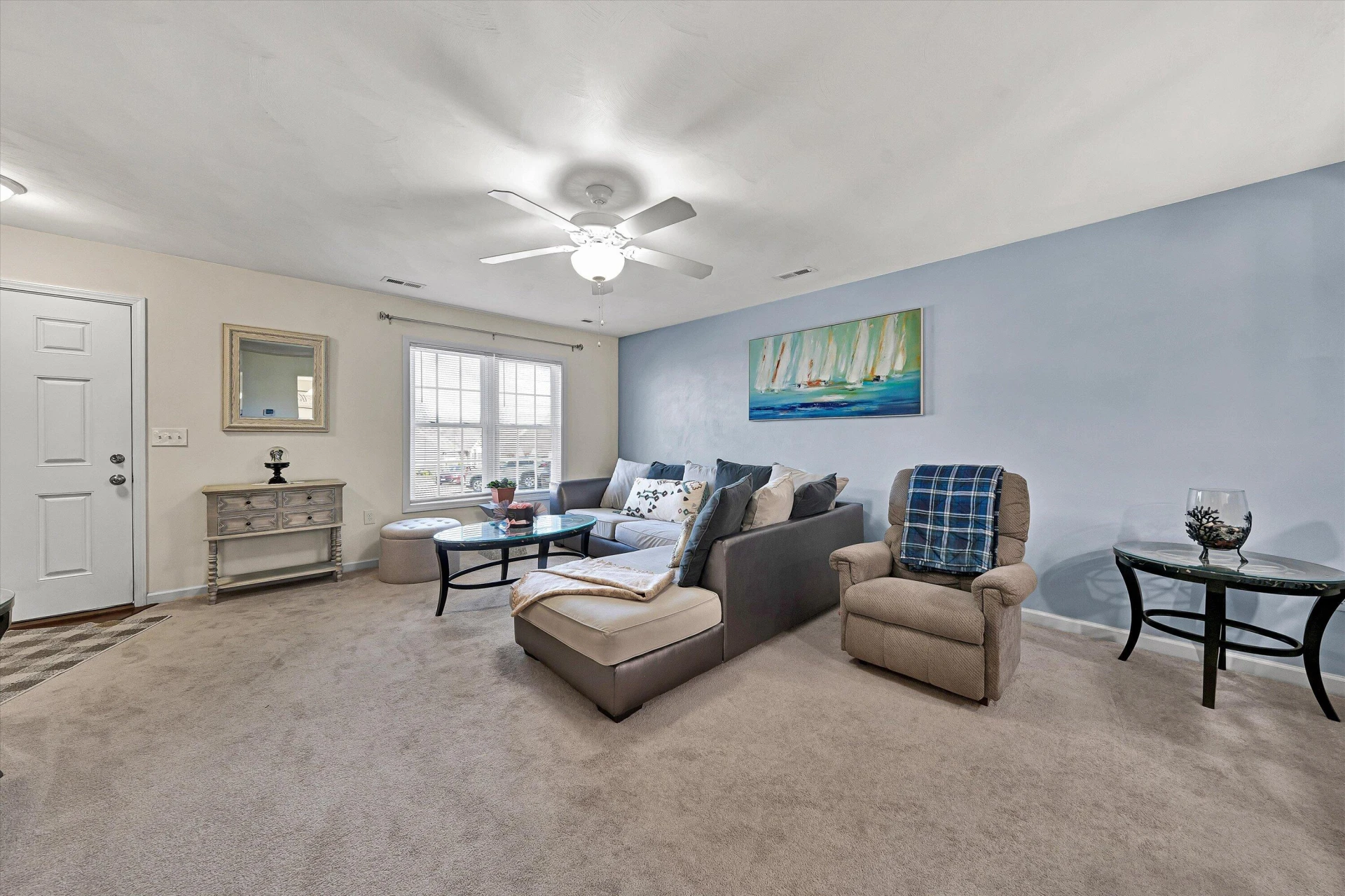 6802 Village Green DR - Photo 4
