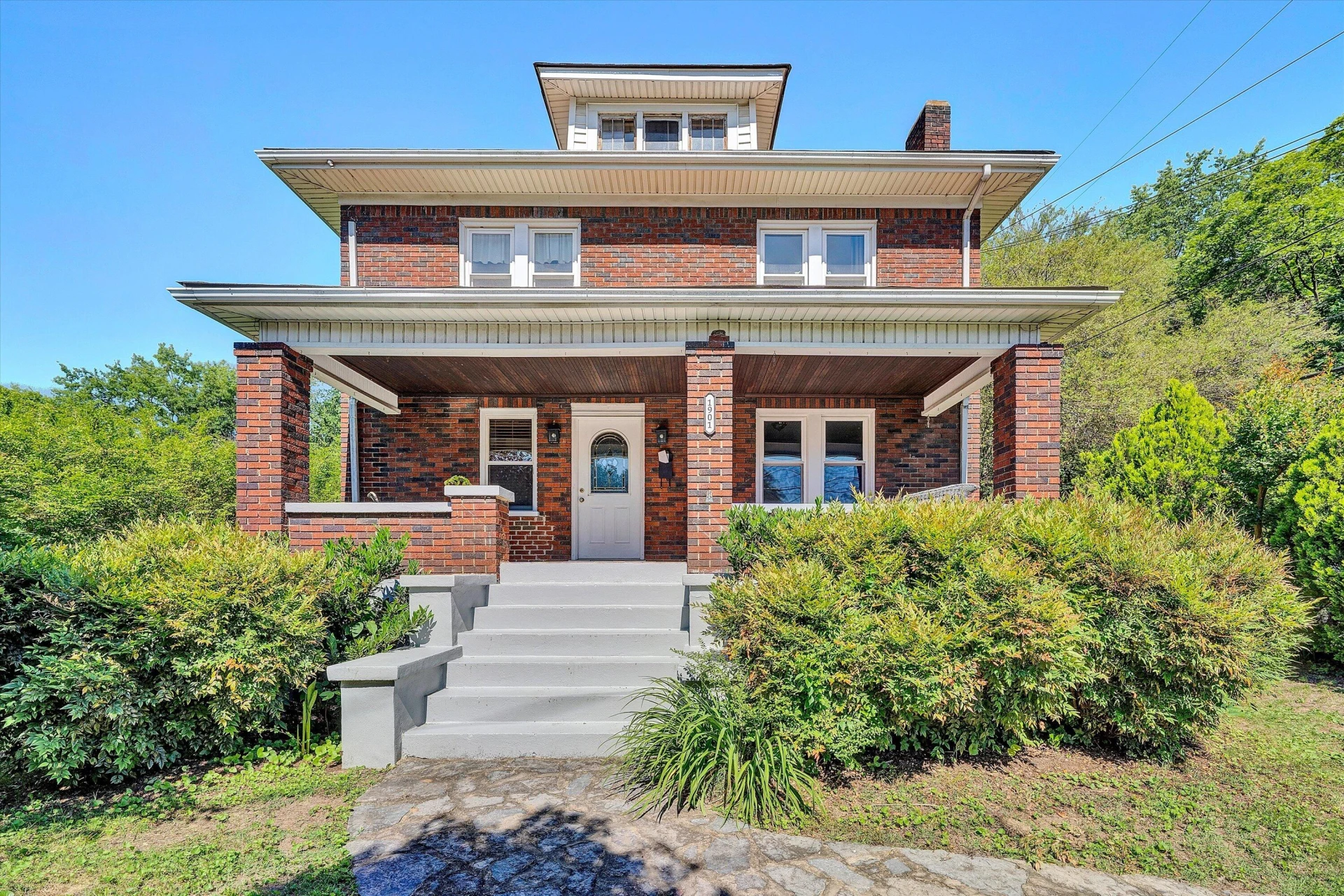 1901 Main ST SW - Photo 6