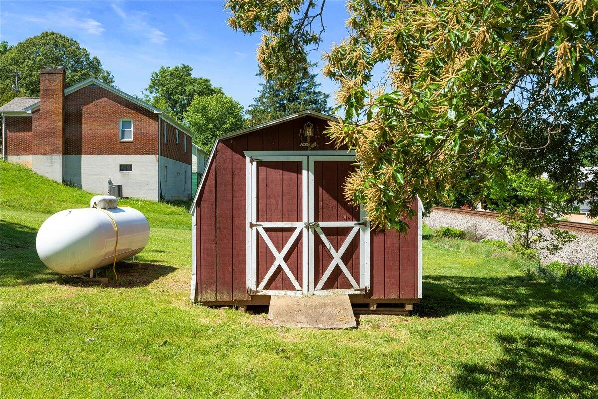 535 Boyd ST - Photo 26