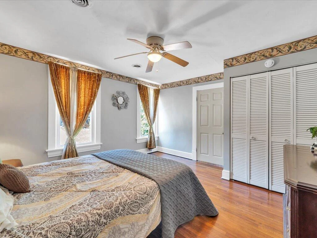 607 Watt ST - Photo 23