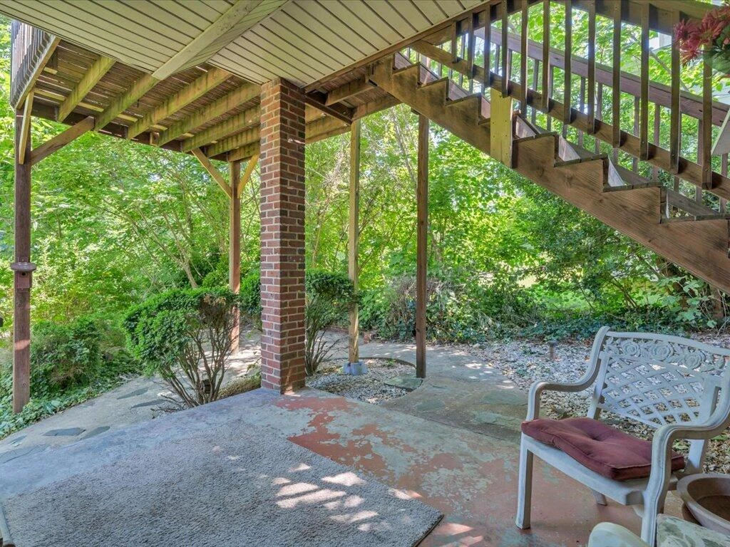 607 Watt ST - Photo 28