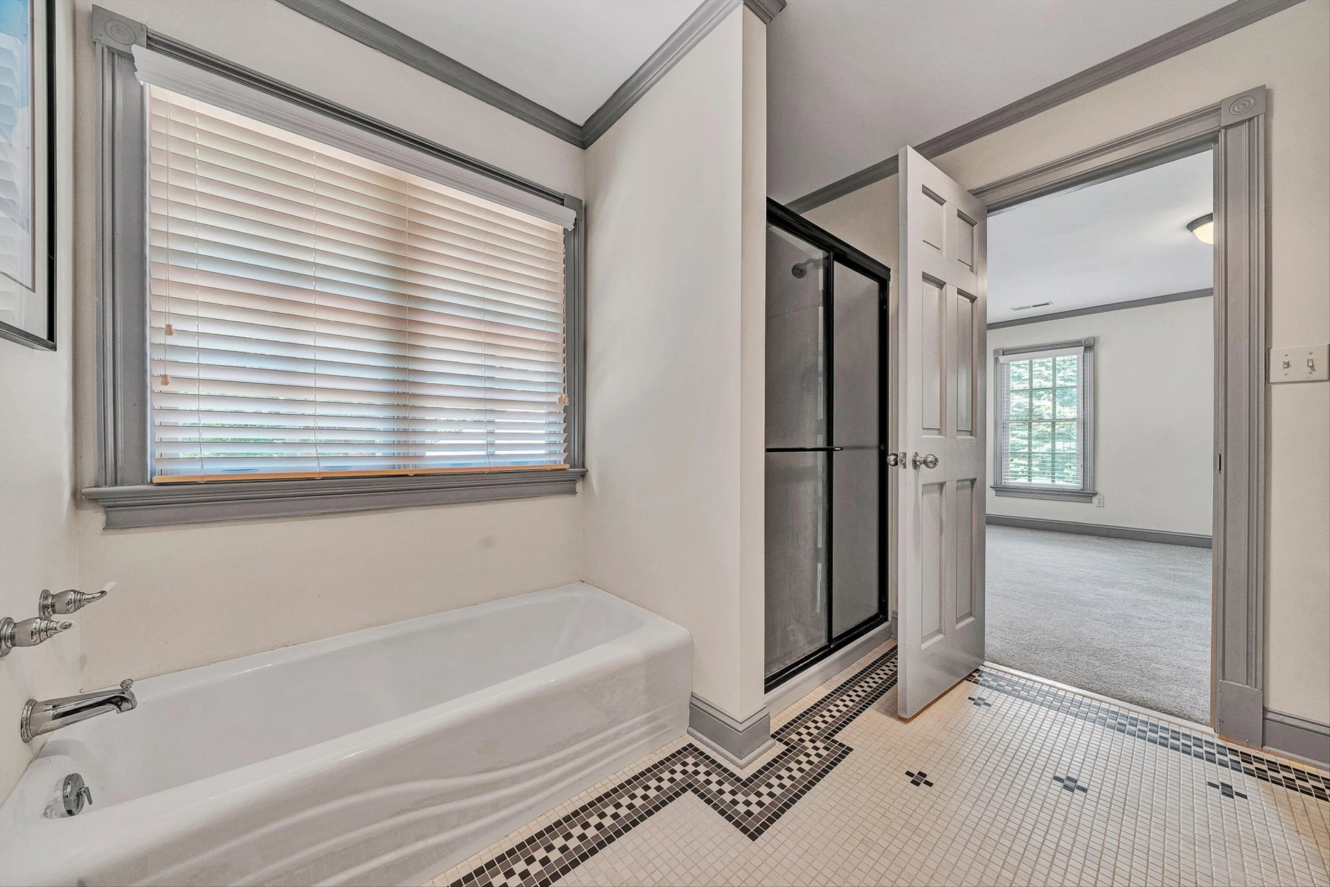 8214 Winterwood TRL - Photo 33