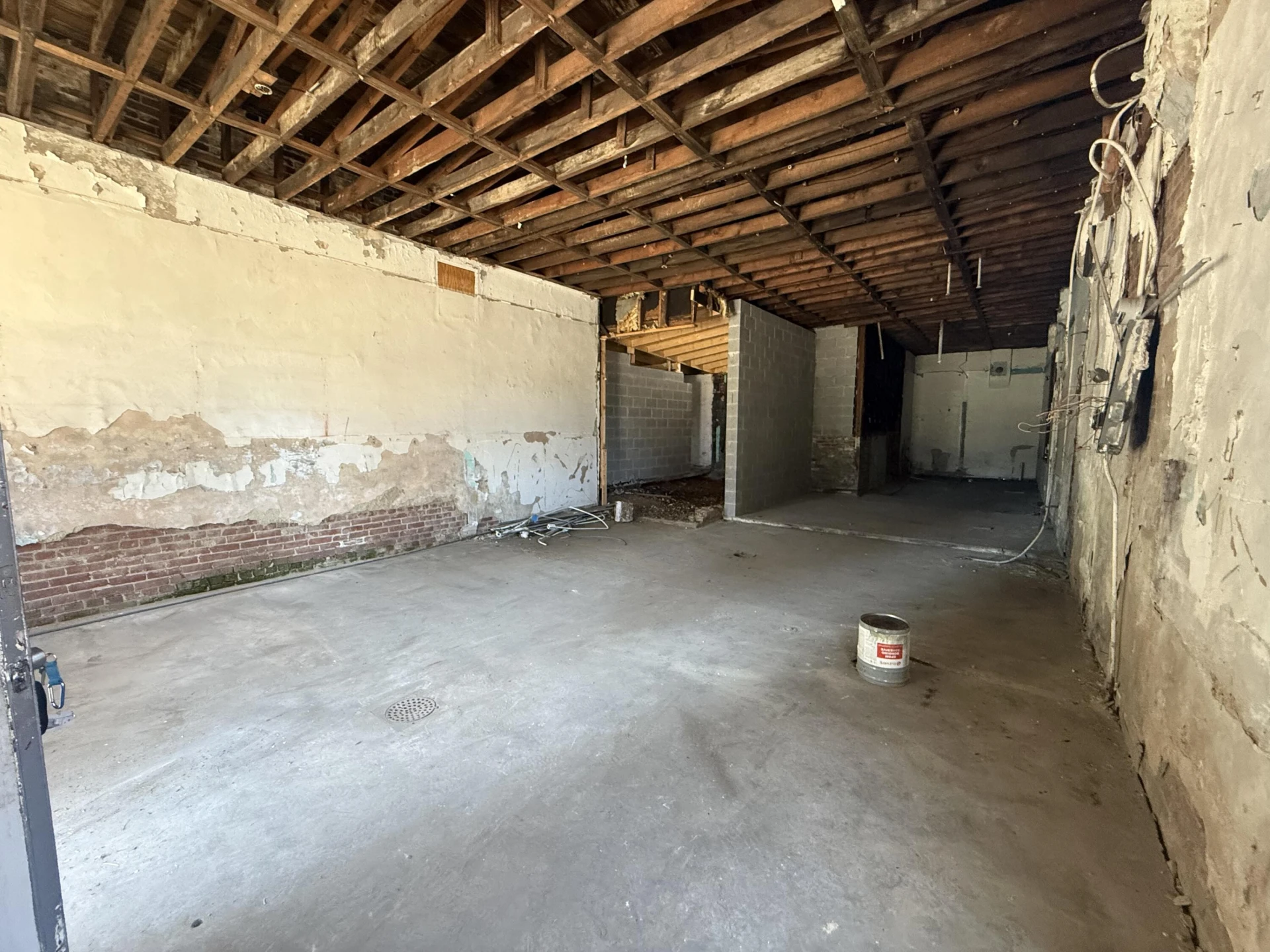 1217 Salem AVE SW - Photo 6