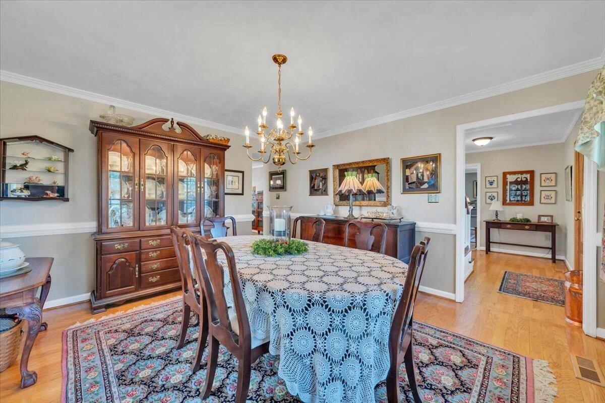 1510 Ashley DR - Photo 12