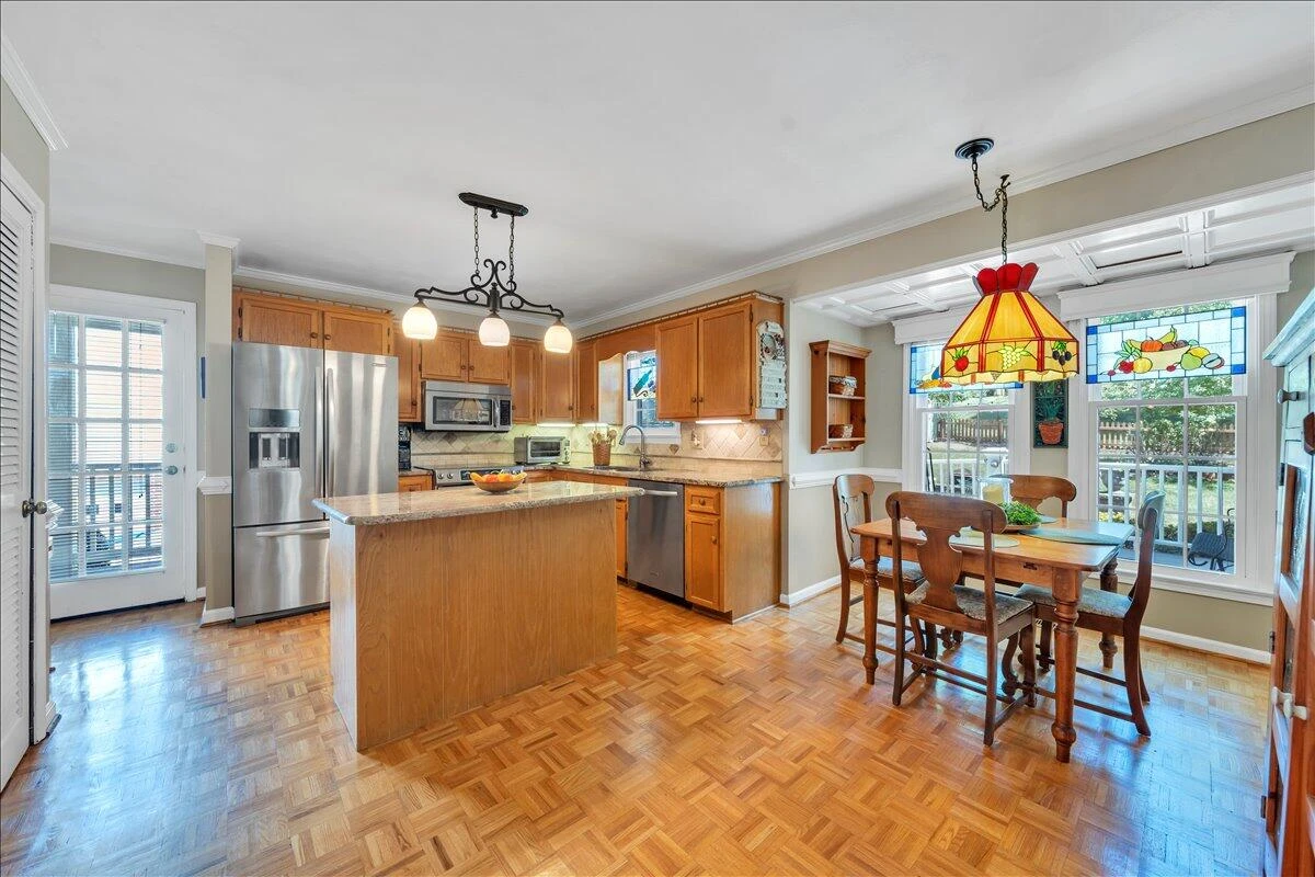 1510 Ashley DR - Photo 14