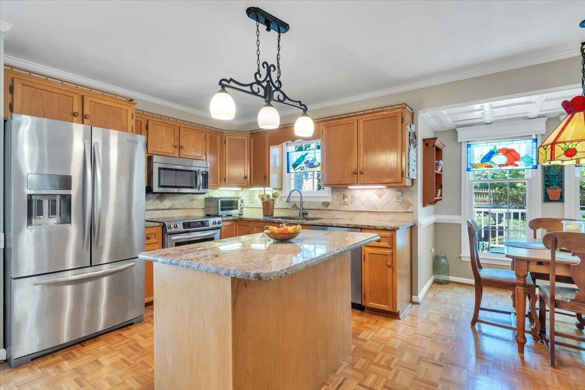 1510 Ashley DR - Photo 16