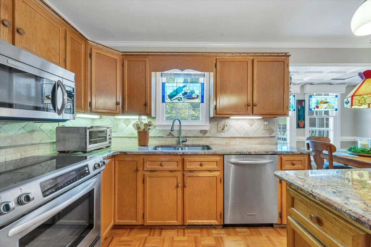 1510 Ashley DR - Photo 19