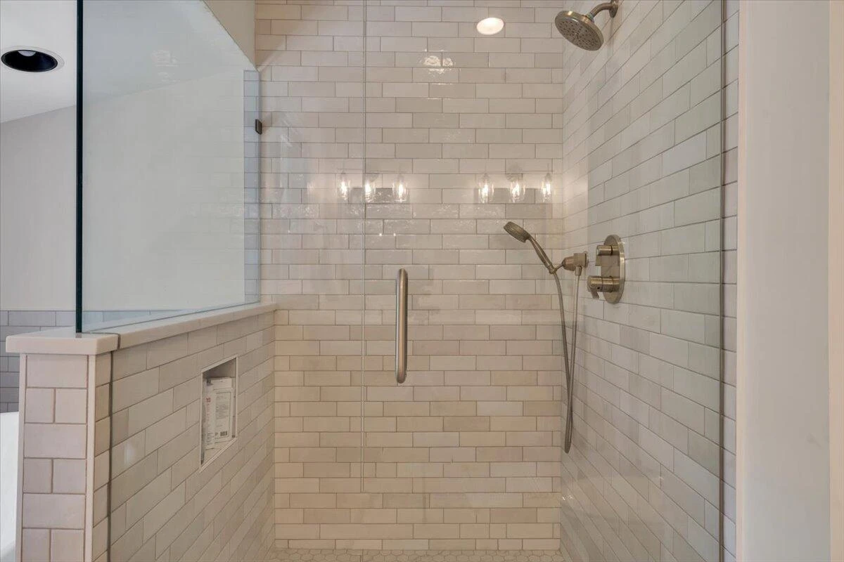 1510 Ashley DR - Photo 32