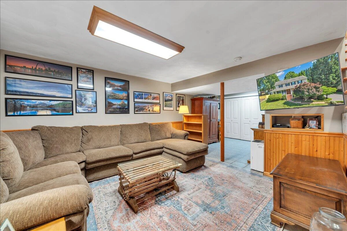 1510 Ashley DR - Photo 39