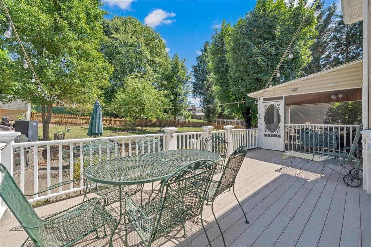 1510 Ashley DR - Photo 48
