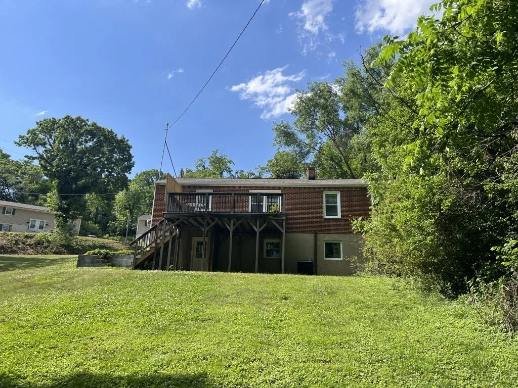736 Suburban AVE SW - Photo 6
