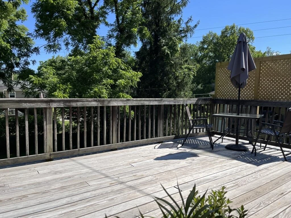 736 Suburban AVE SW - Photo 10