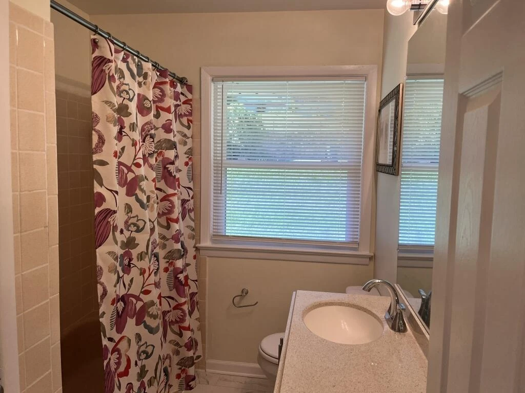 736 Suburban AVE SW - Photo 16