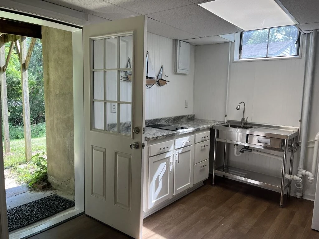 736 Suburban AVE SW - Photo 22