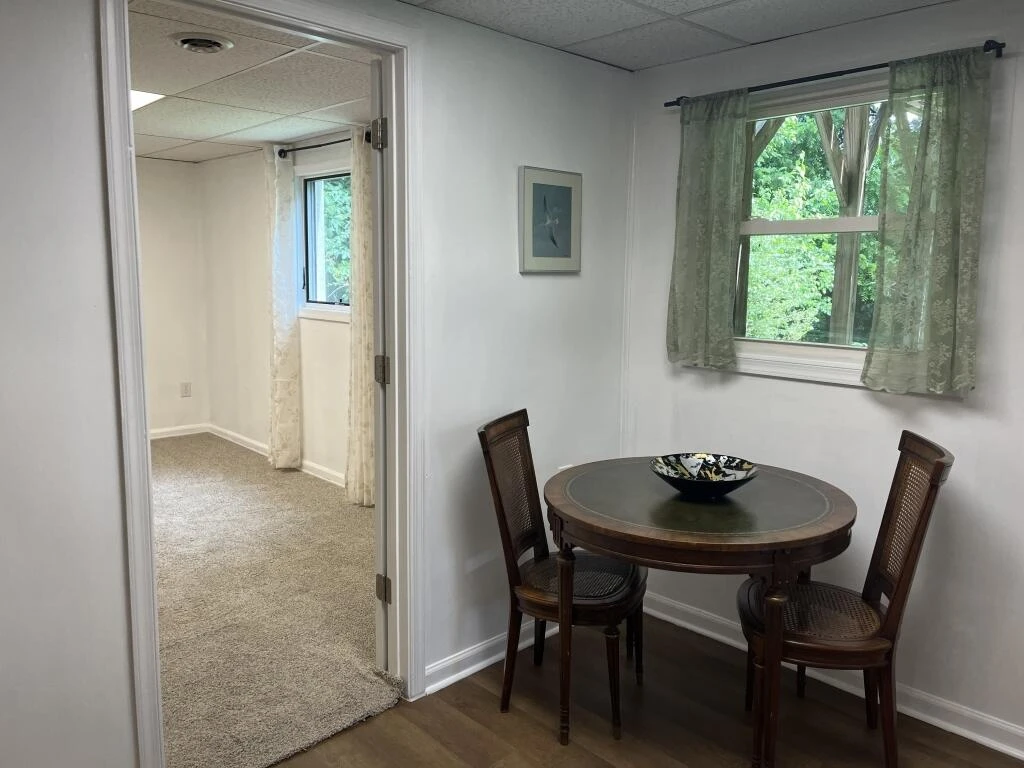 736 Suburban AVE SW - Photo 28