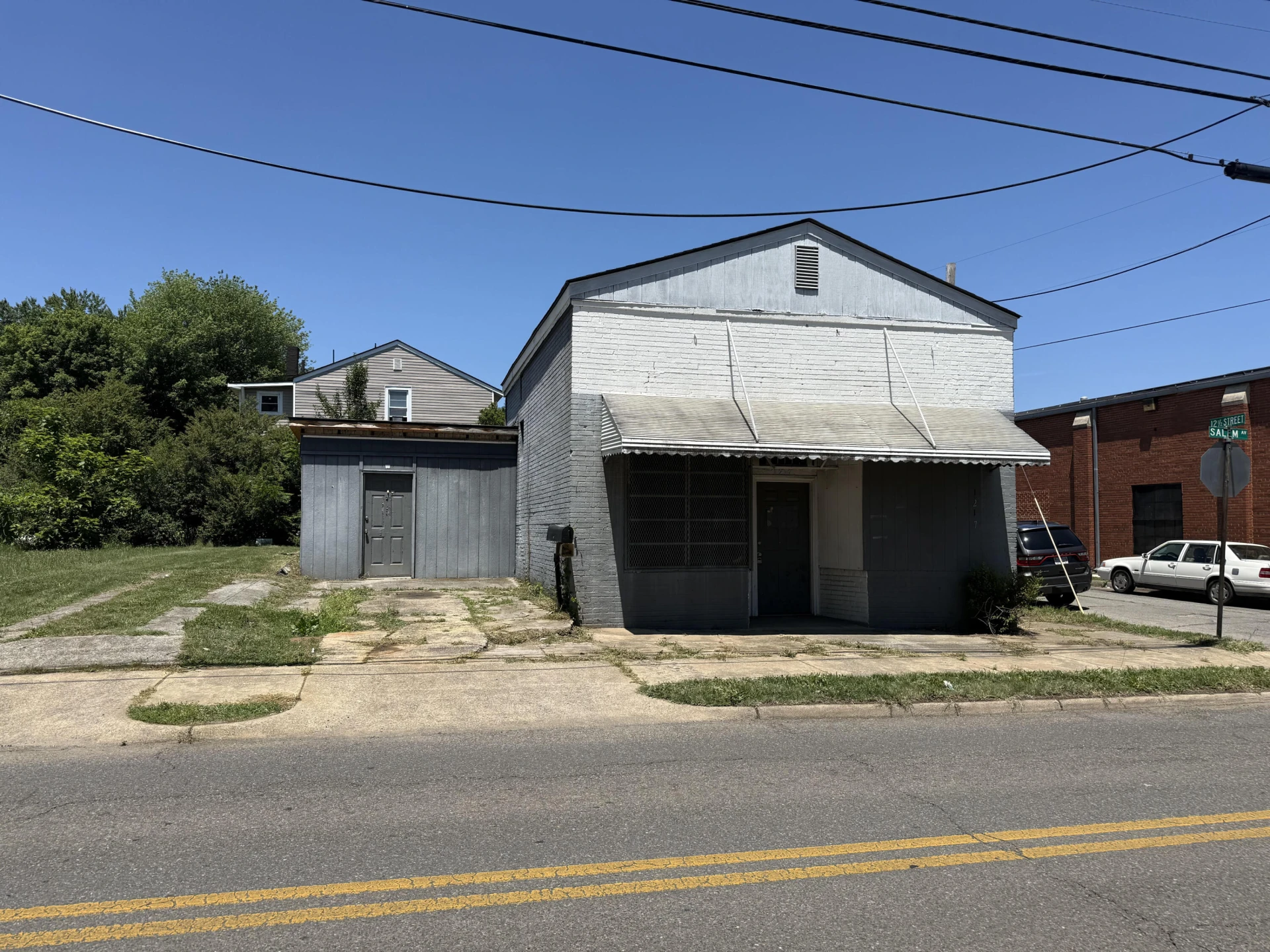 1217 Salem AVE SW