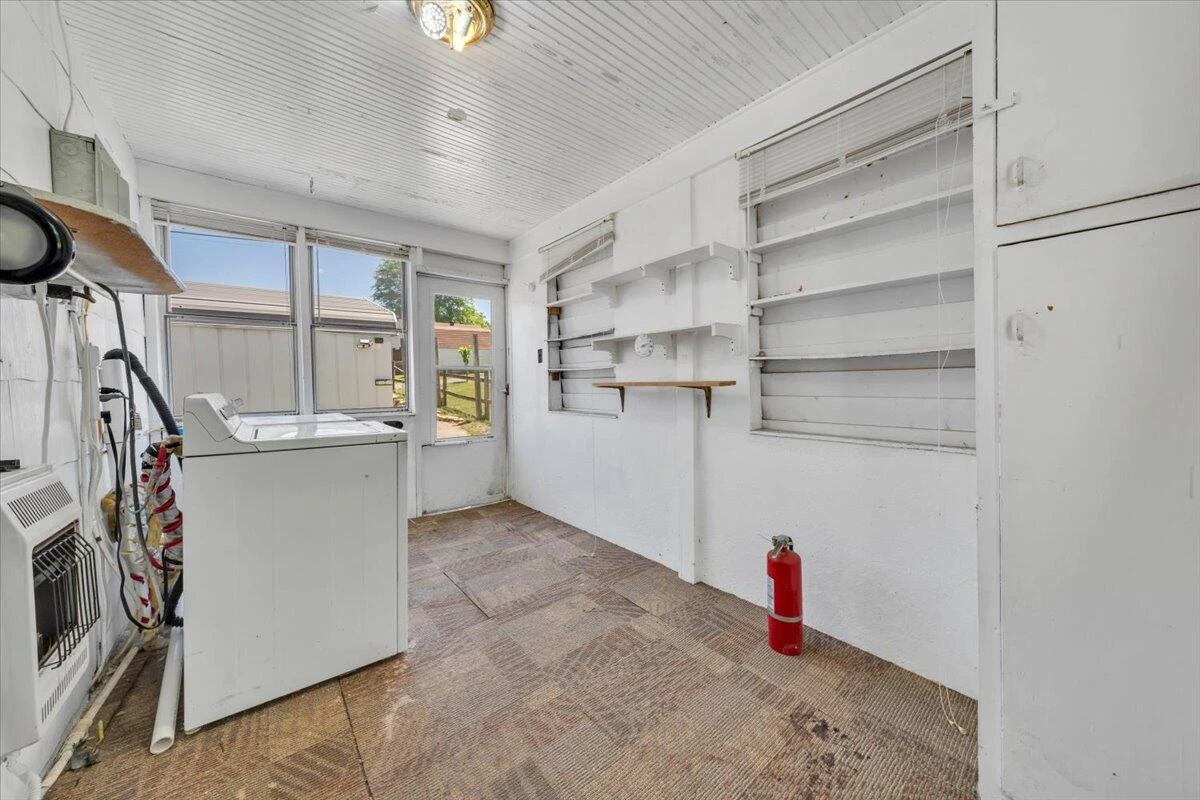 403 McCorkle DR - Photo 10