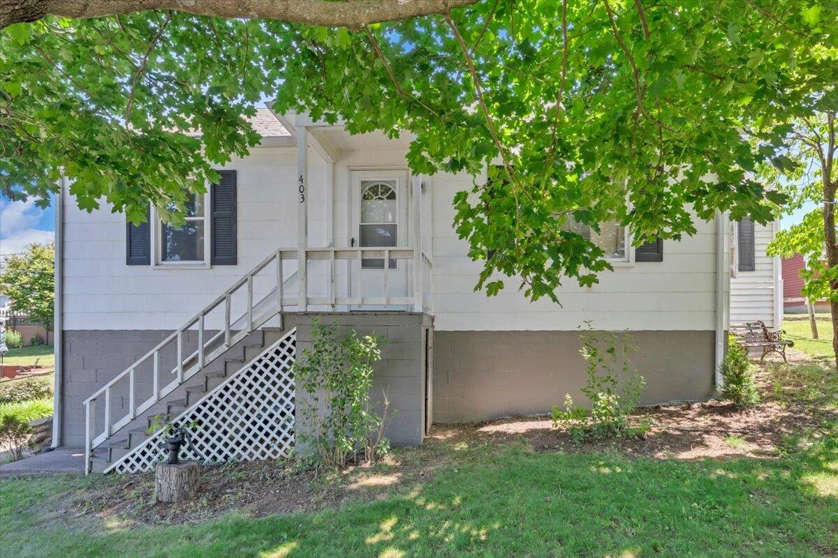 403 McCorkle DR - Photo 2