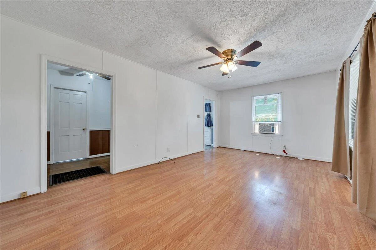 403 McCorkle DR - Photo 3