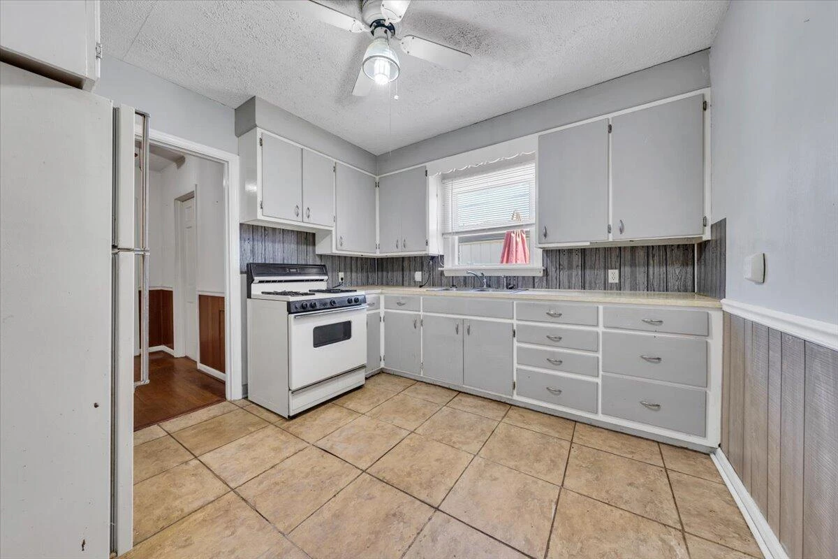 403 McCorkle DR - Photo 6