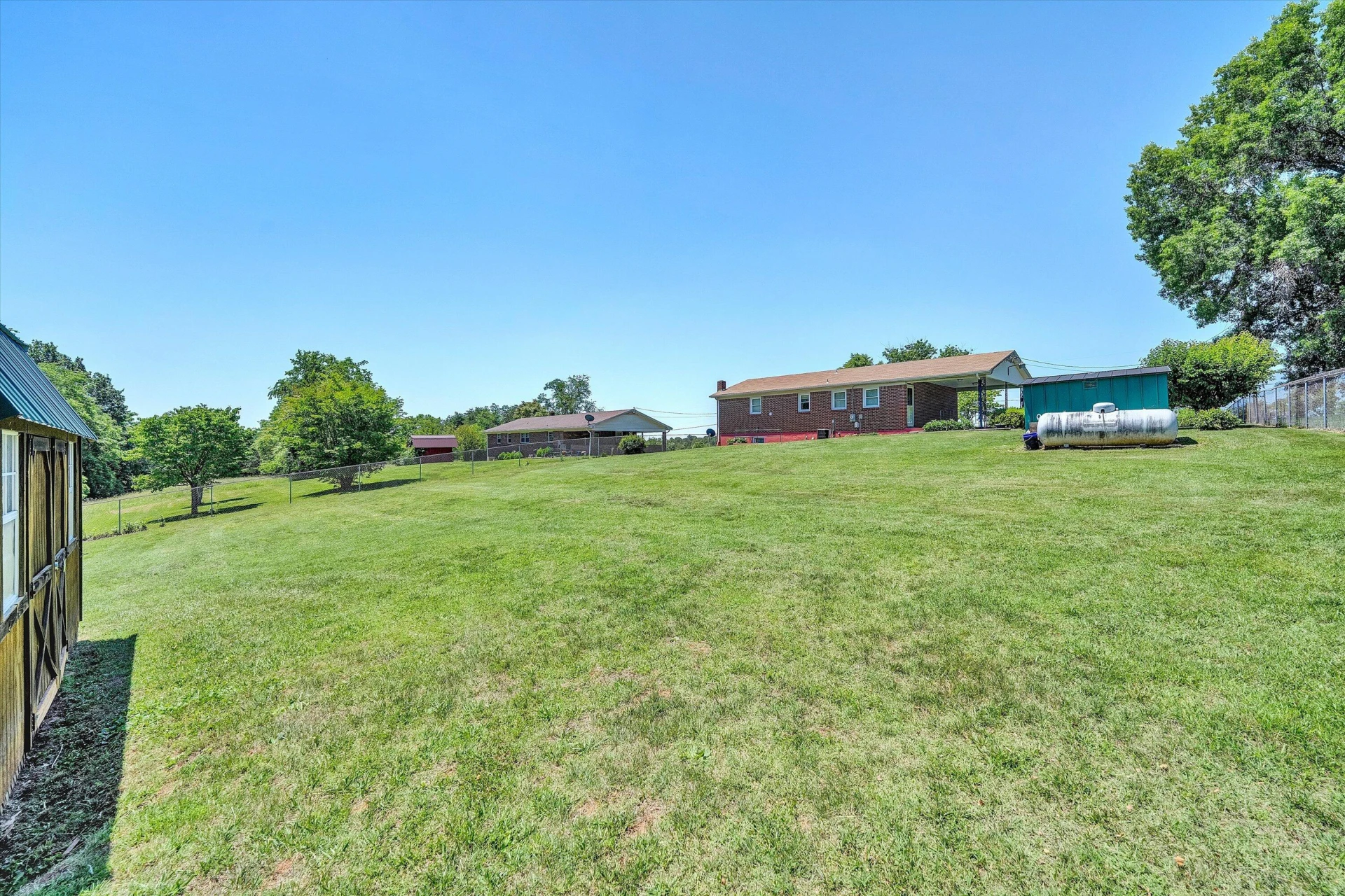 1196 Tripple Creek RD - Photo 28