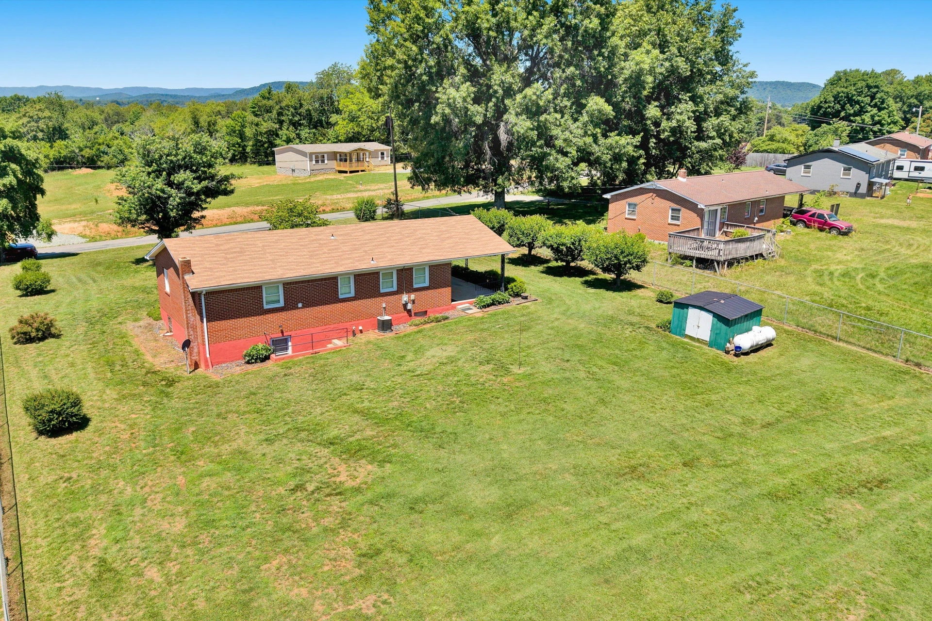1196 Tripple Creek RD - Photo 33