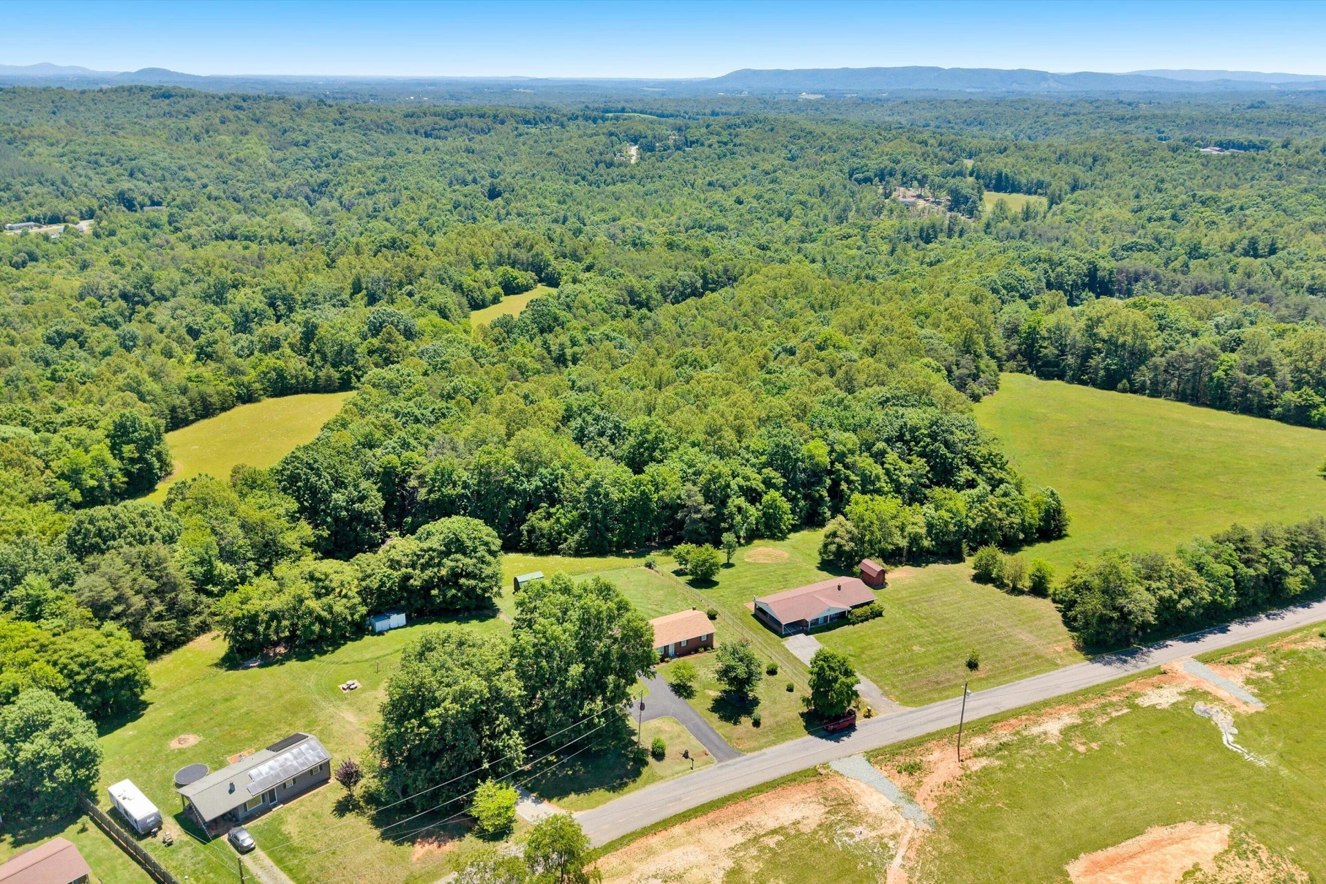 1196 Tripple Creek RD - Photo 37