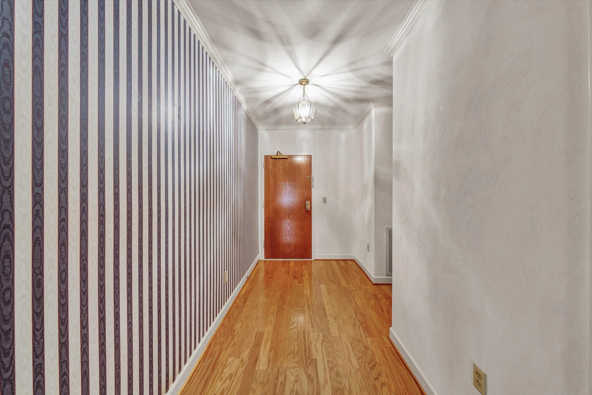 4825 Glen Ivy LN SW #APT 105 - Photo 8