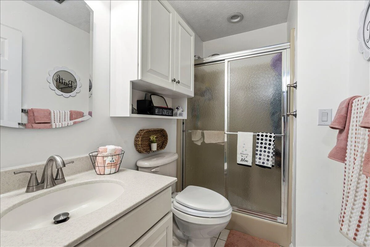 117 Greenbrier DR - Photo 3
