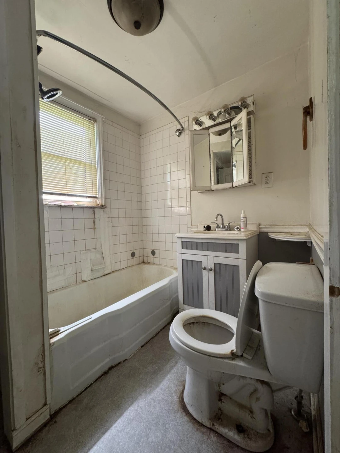 2619 King ST NE - Photo 17
