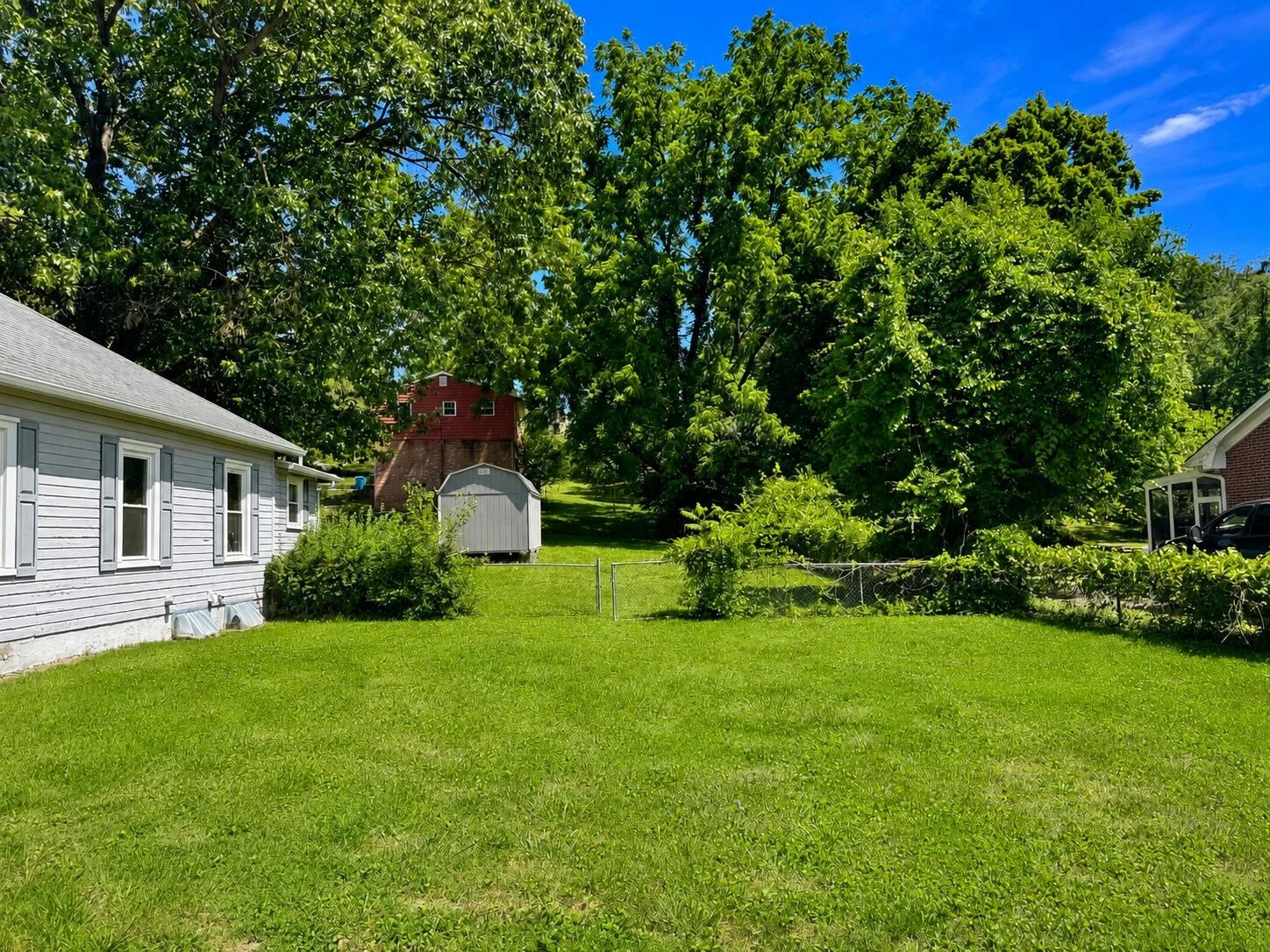 2619 King ST NE - Photo 6