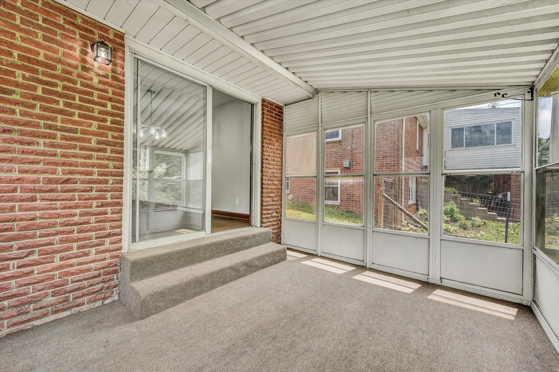 6066 Thornrose RD - Photo 11