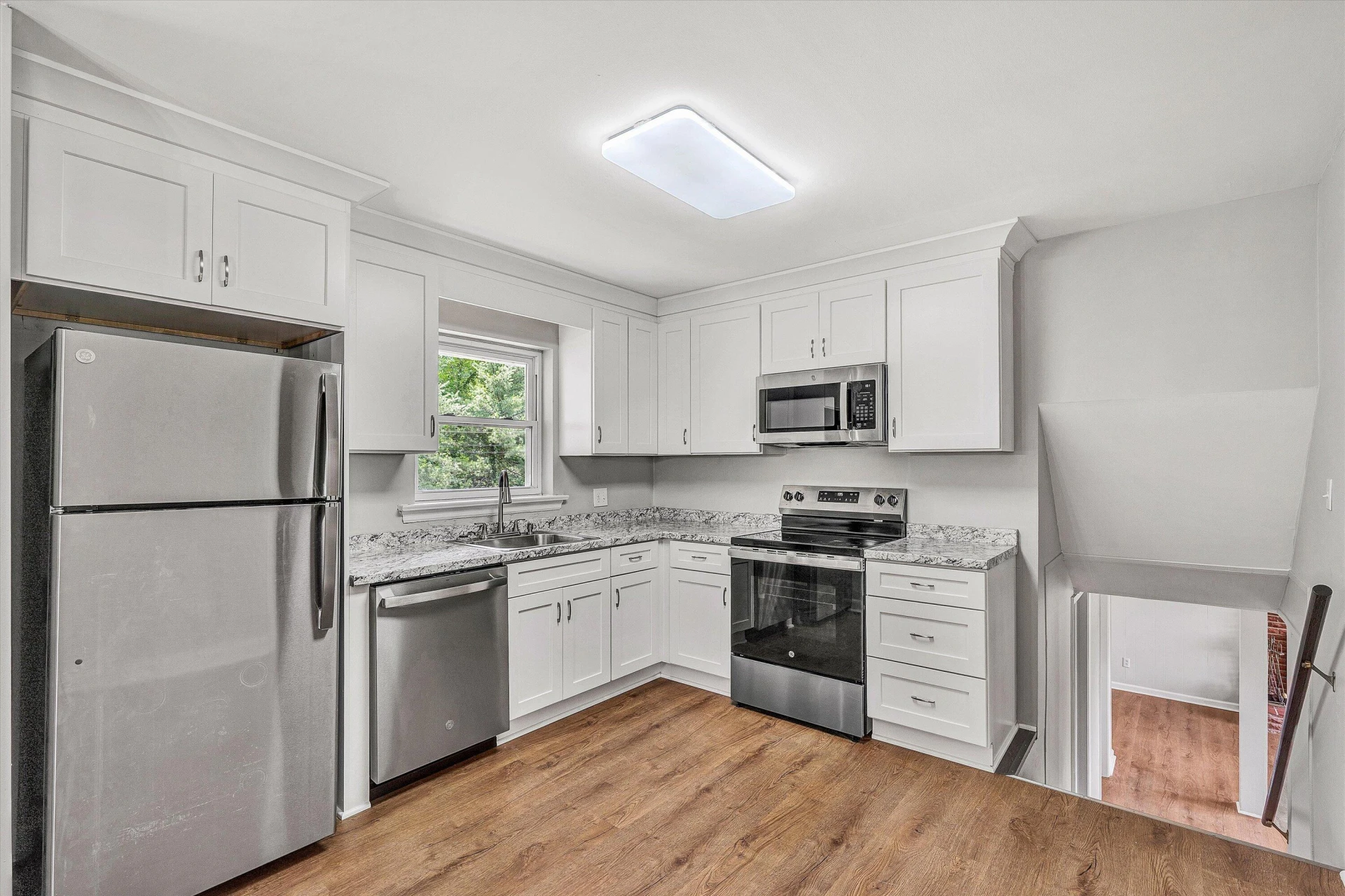 6066 Thornrose RD - Photo 12