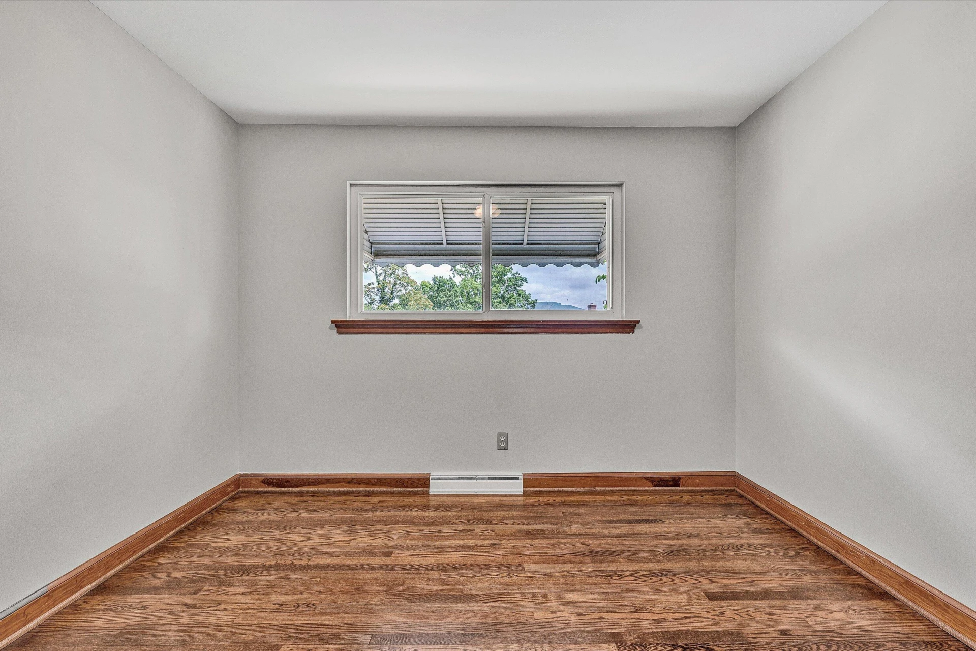6066 Thornrose RD - Photo 15