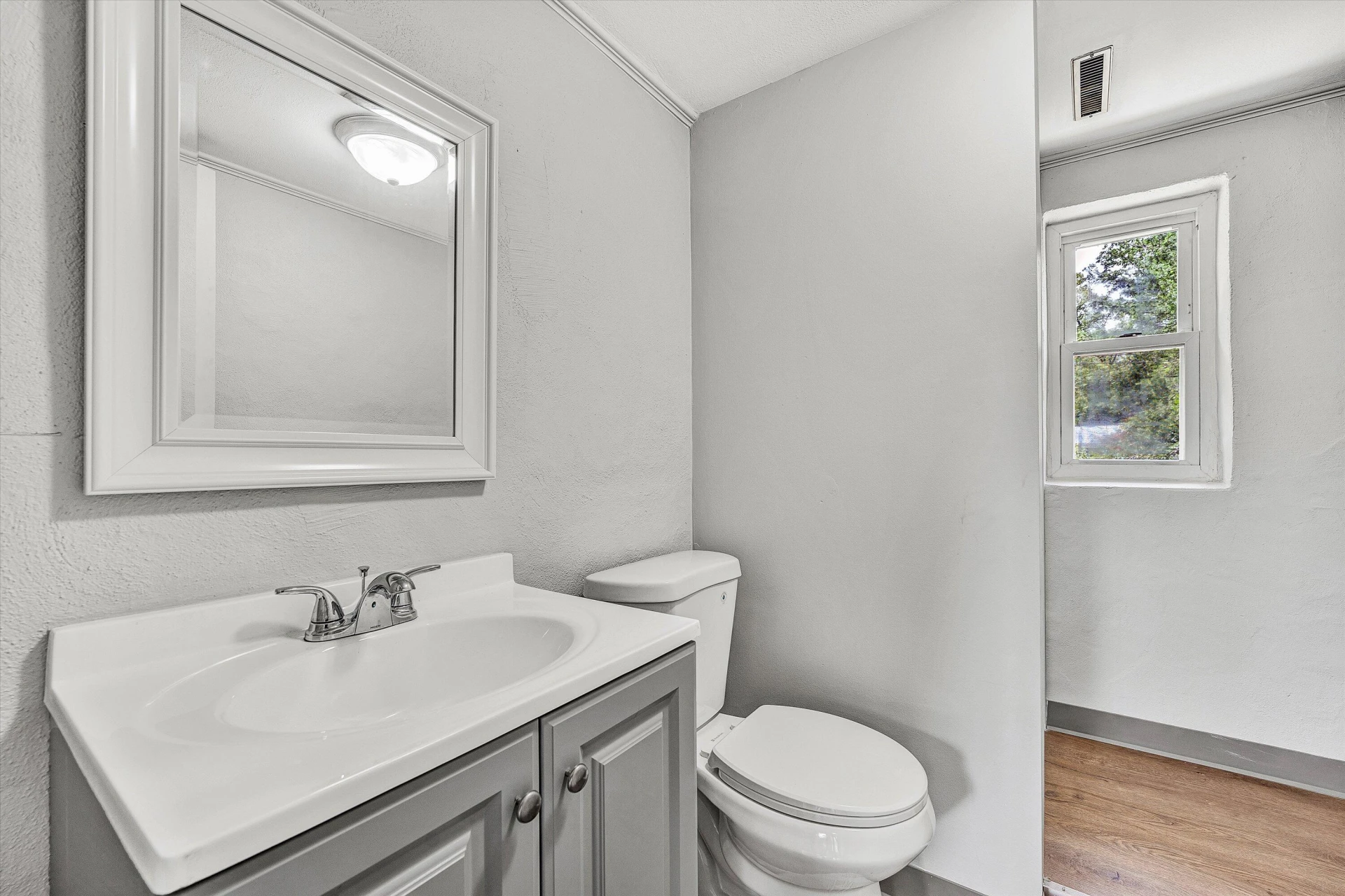 6066 Thornrose RD - Photo 23