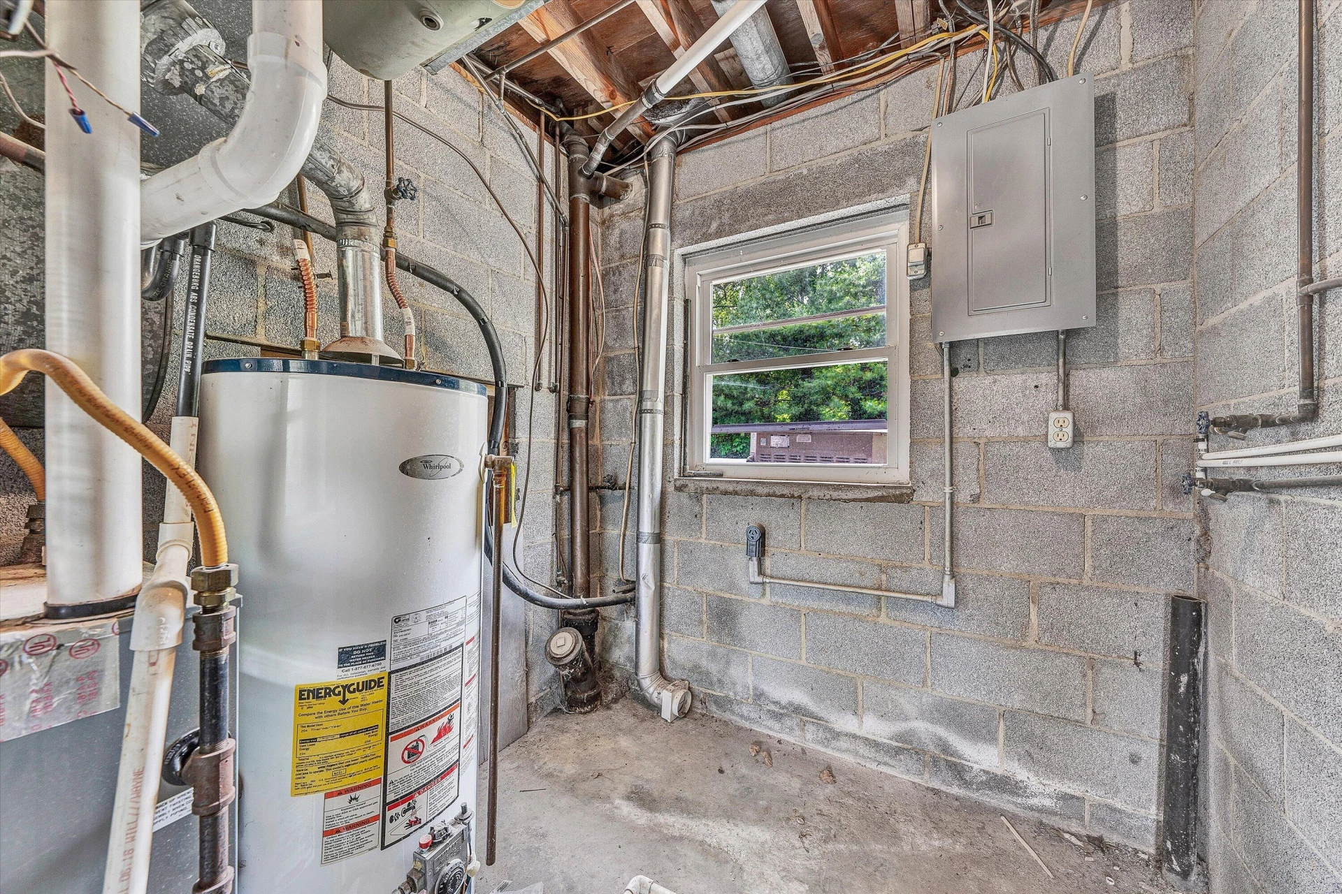 6066 Thornrose RD - Photo 24