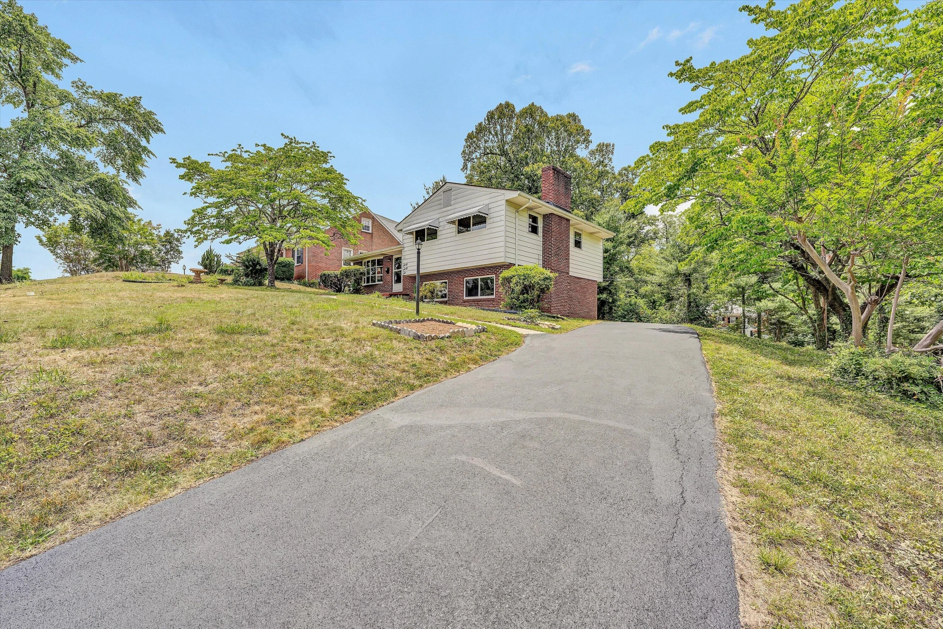 6066 Thornrose RD - Photo 3
