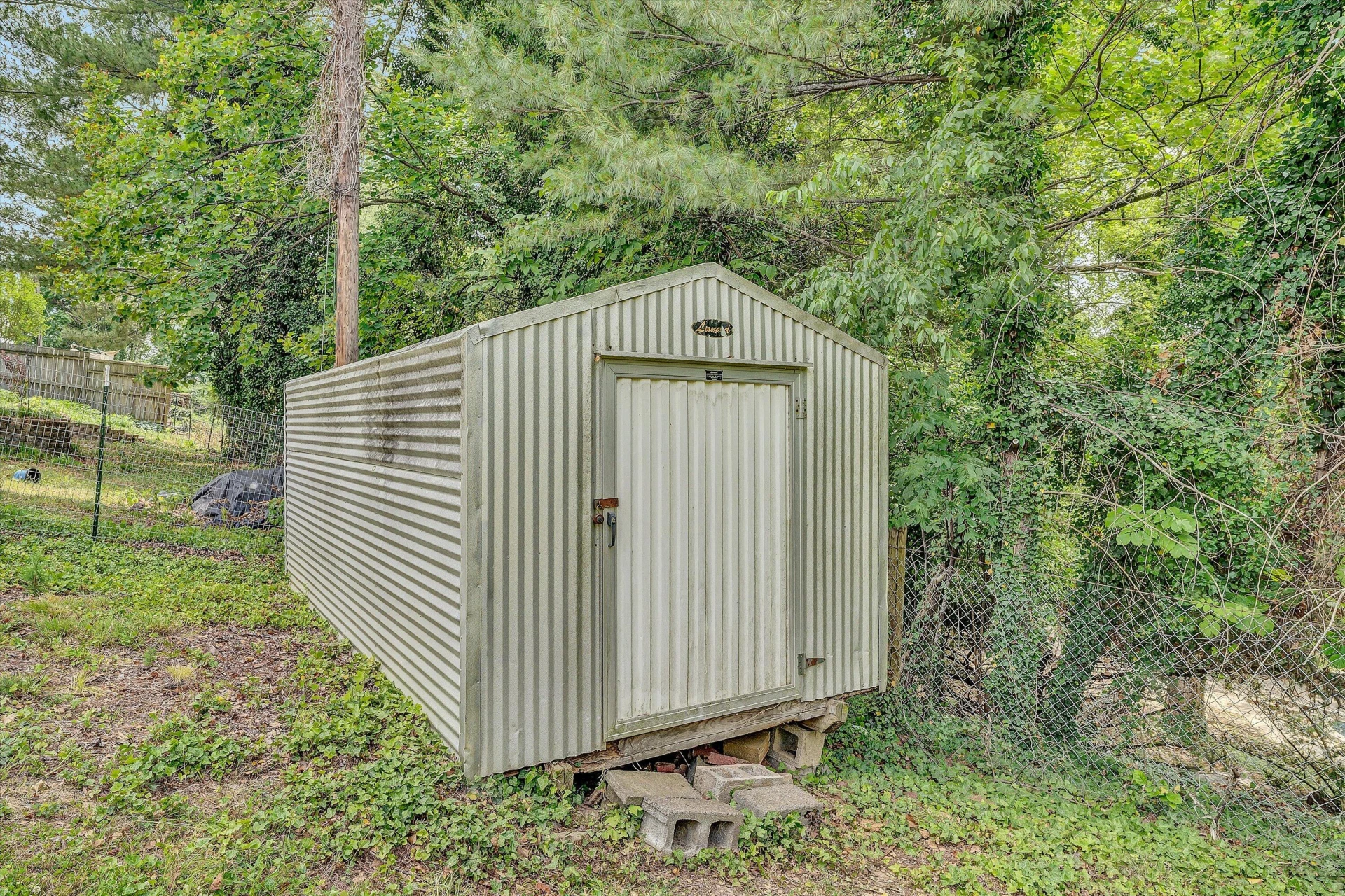 6066 Thornrose RD - Photo 31