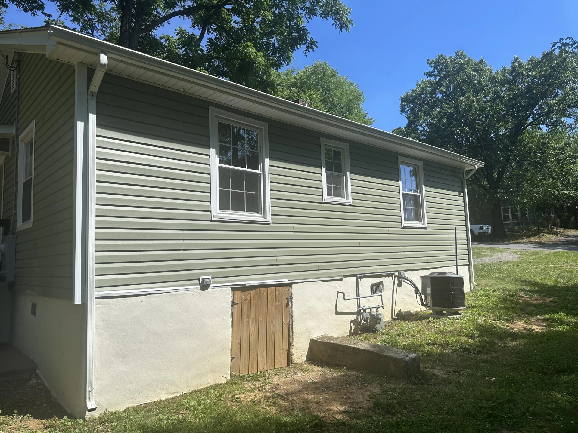 3819 Virginia AVE NW - Photo 2